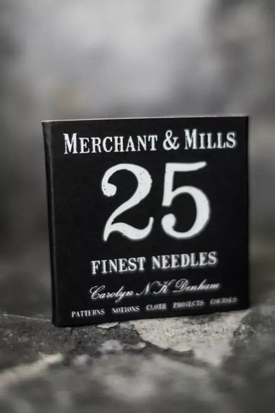 Merchant and Mills  - 25 Assorted Fine Sewing Needles with Needle Threader